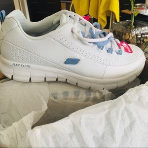 Sketchers Women Elite sneakers